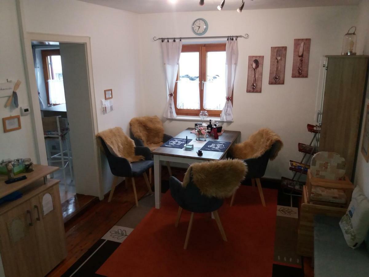 ferienwohnung lispet Neuötting Exterior foto